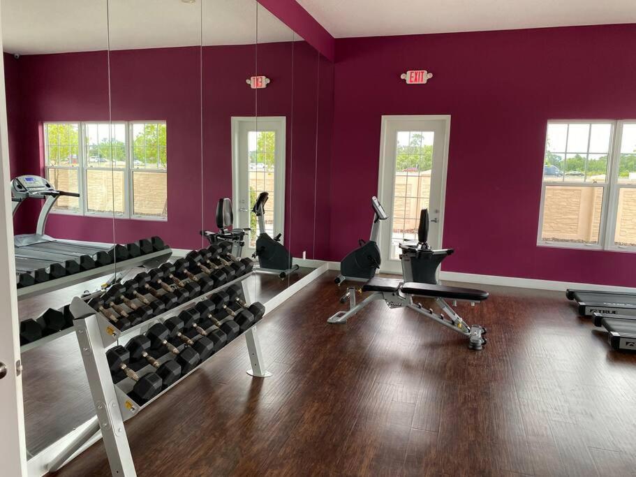 Super Comfy And Spacious 3 Bedroom 10 Minutes From Disney, With Major Shopping 4 Minutes Away كيسيمي المظهر الخارجي الصورة