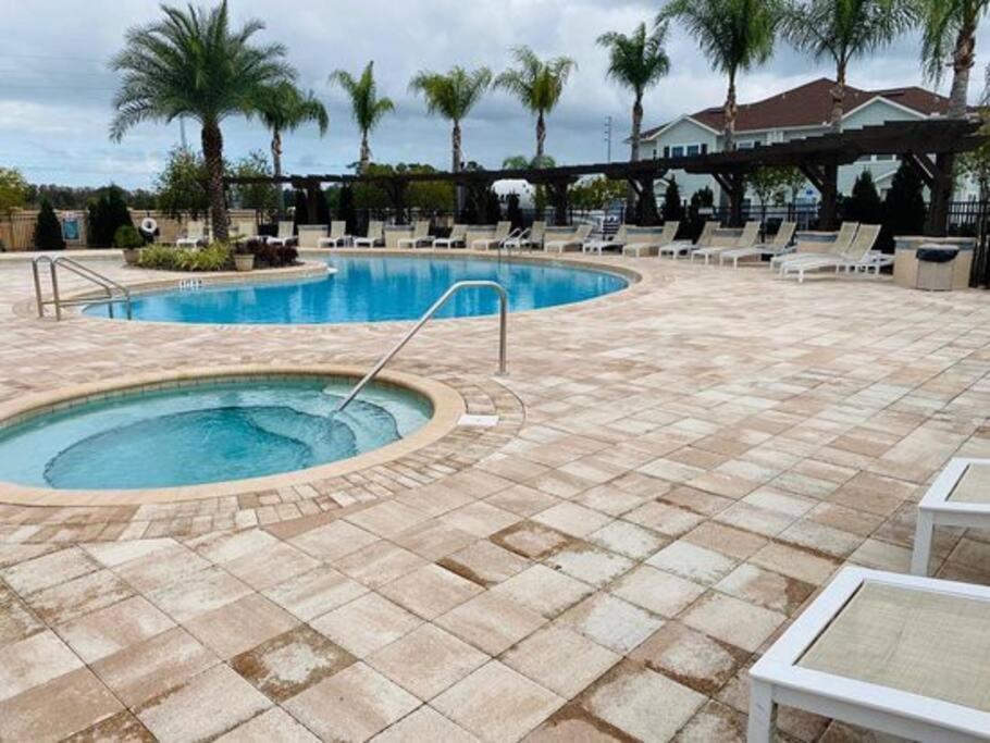 Super Comfy And Spacious 3 Bedroom 10 Minutes From Disney, With Major Shopping 4 Minutes Away كيسيمي المظهر الخارجي الصورة