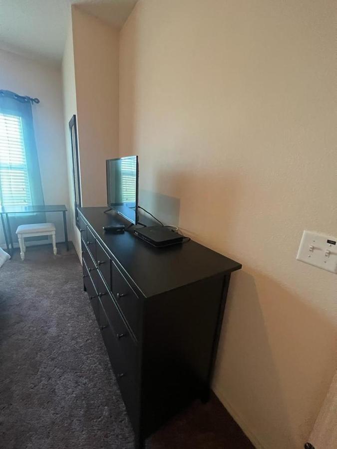 Super Comfy And Spacious 3 Bedroom 10 Minutes From Disney, With Major Shopping 4 Minutes Away كيسيمي المظهر الخارجي الصورة